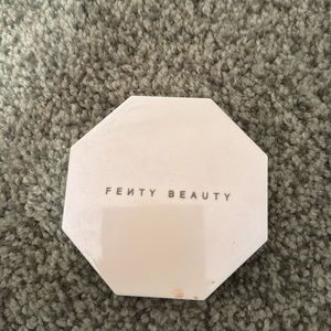 Fenty Beauty Killawatt Highlighter